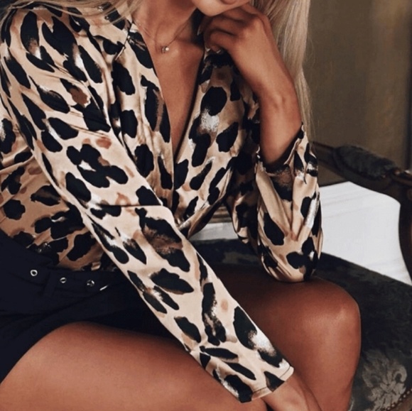 LEOPARD PRINT FRONT WRAP BODYSUIT - Picture 6 of 8